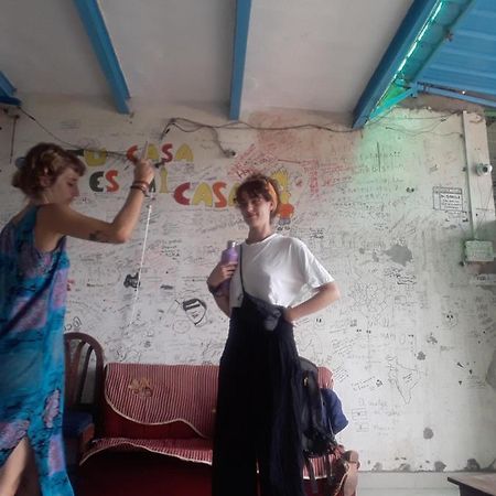 Superinn Home Stay& Guest House Агра Экстерьер фото