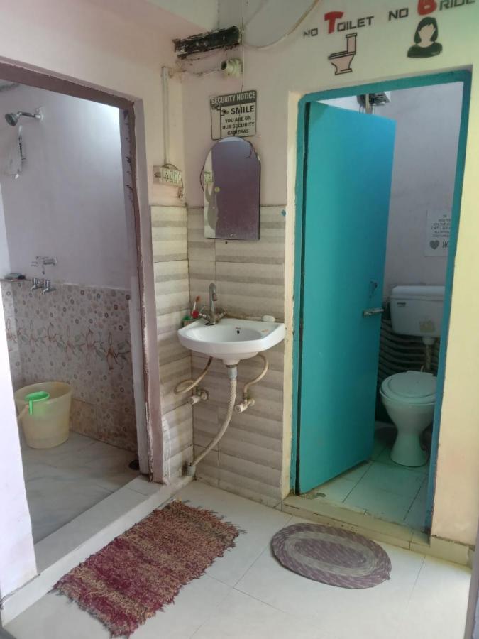 Superinn Home Stay& Guest House Агра Экстерьер фото